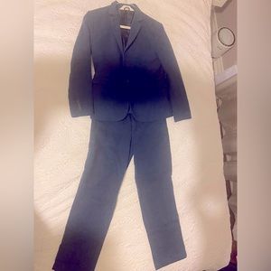 Boys H &M blue suit size 10-11youth